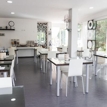 Villa Liliana Cervia Buitenkant foto